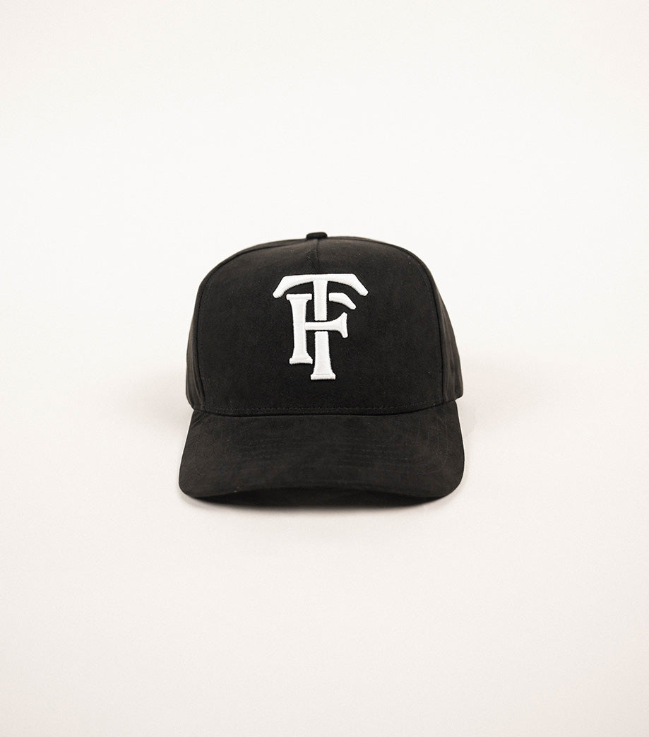 INITIAL CAP SUEDE BLACK